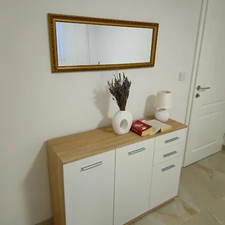 Devet Rijeka Apartment *