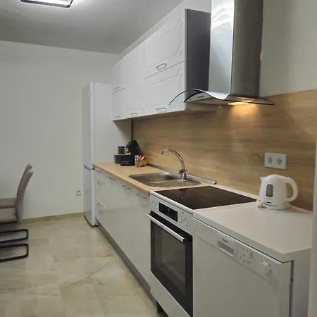 Devet Rijeka Apartment *